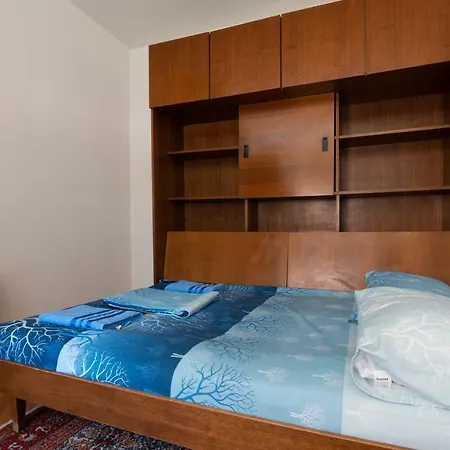 Economy ǀ 2br ǀ 6 People ǀ Parking ǀ Main Location *